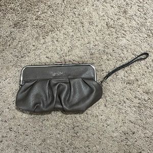Jessica Simpson clutch